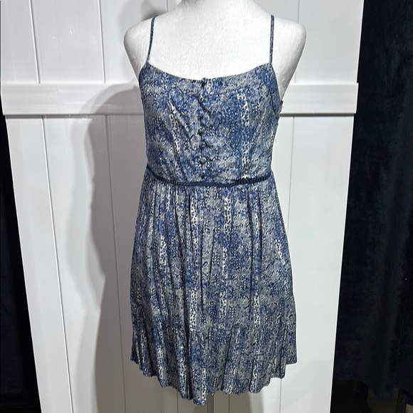STUNNING Francesca’s Blue Rain Women's Navy Blue A-line dress in size Medium M
